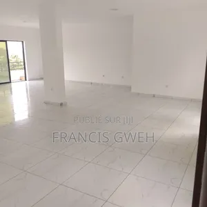1chbre Appartement dans Francis, Cocody à Louer