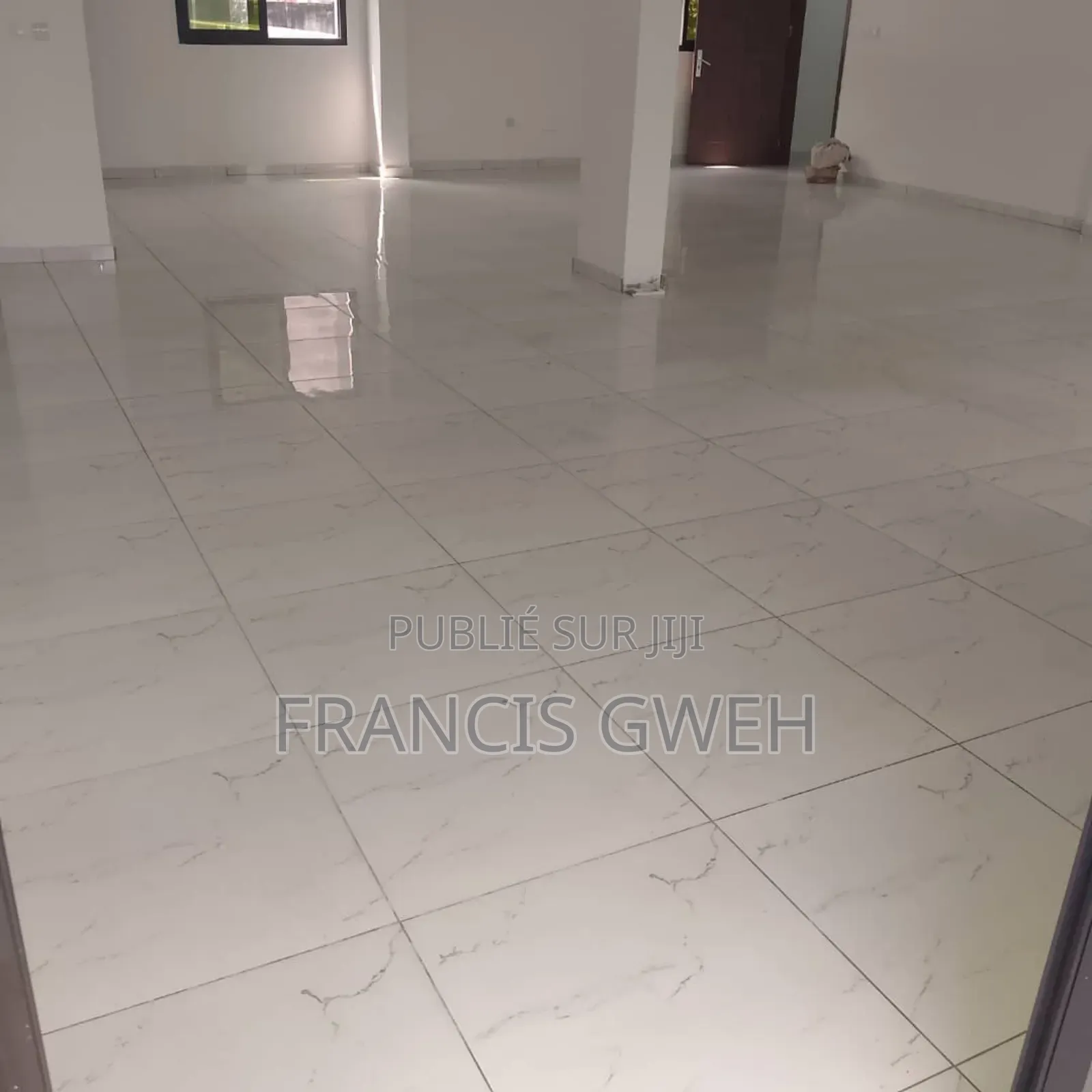 1chbre Appartement dans Francis, Cocody à Louer