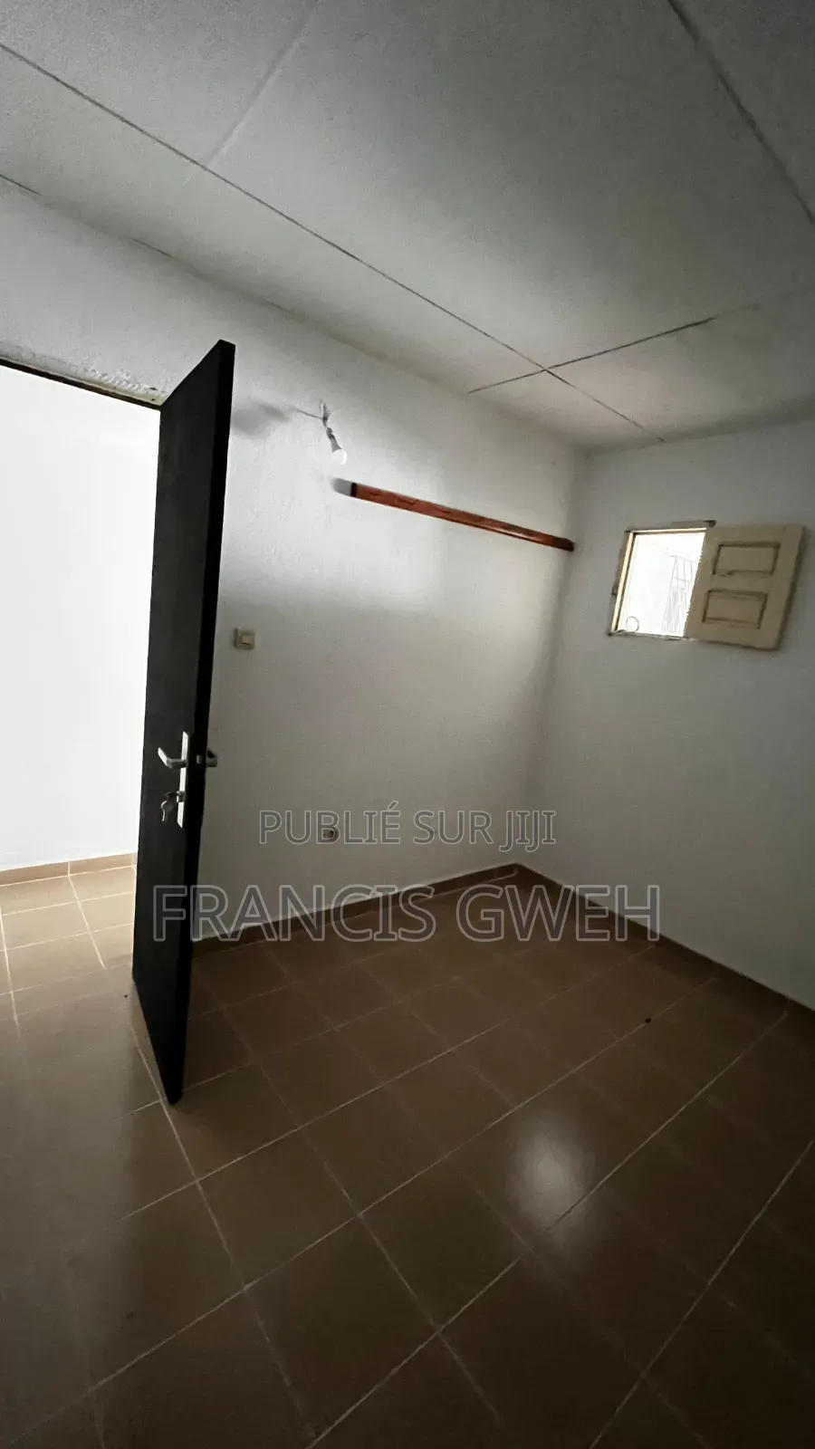 3chbre Villa dans Francis Gweh, Cocody à Louer