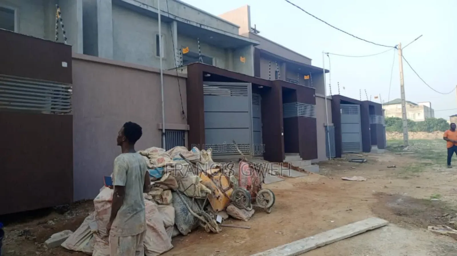 5chbre Duplex dans Francis Gweh, Cocody à Vendre