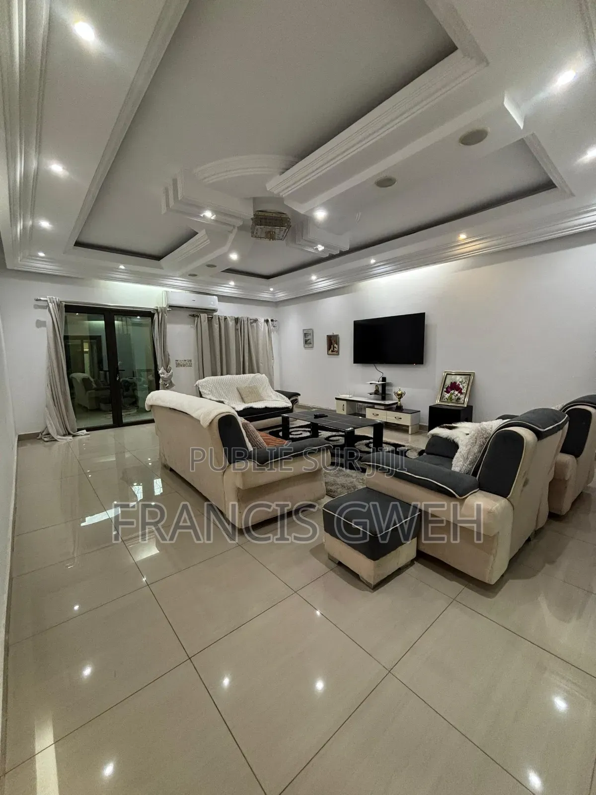 4chbre Duplex dans Francis Gweh, Cocody à Vendre