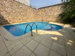 4chbre Duplex dans Francis Gweh, Cocody à Louer