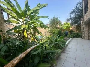 4chbre Duplex dans Francis Gweh, Cocody à Louer