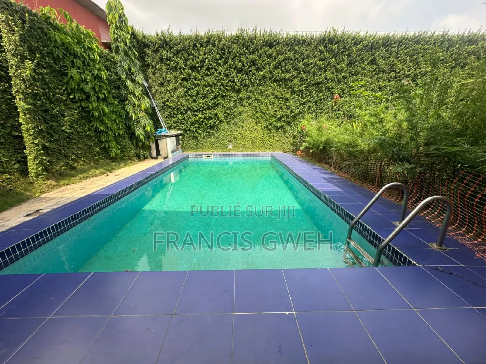 4chbre Villa dans Francis Gweh, Cocody à Louer