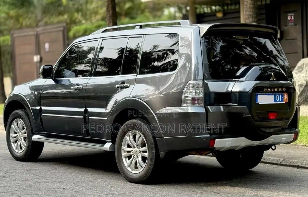 Mitsubishi Pajero 2020 Noir Mat