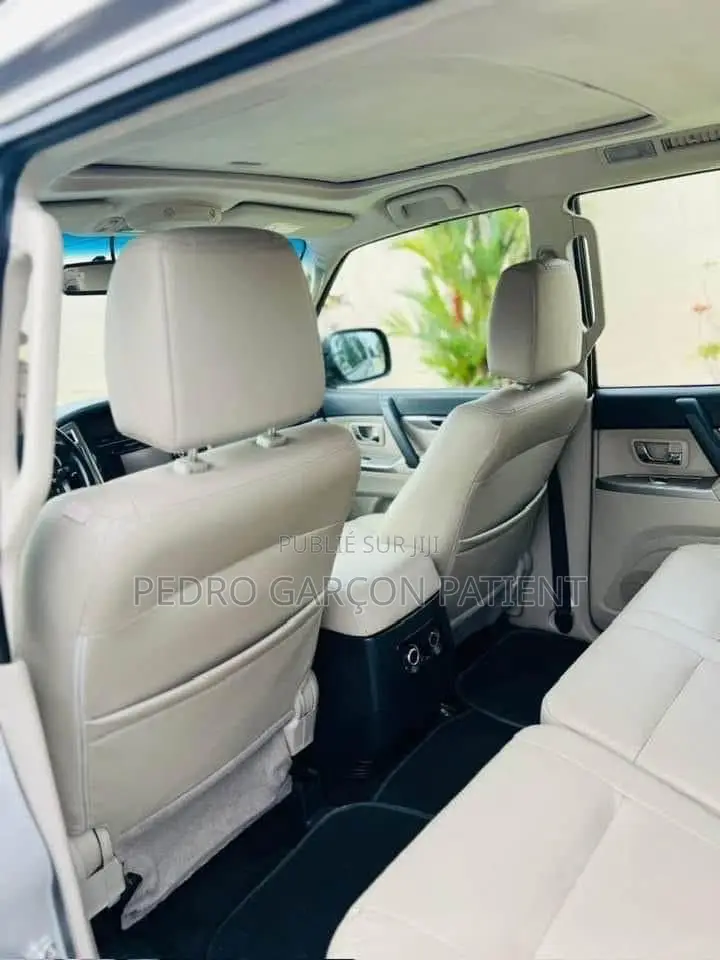 Mitsubishi Pajero 2020 Noir Mat