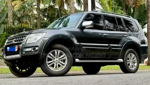 Mitsubishi Pajero 2020 Noir Mat