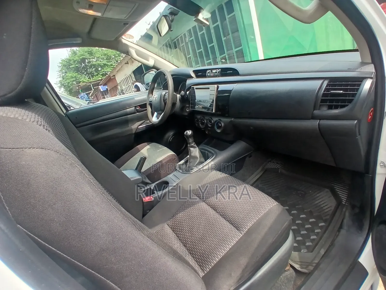 Toyota Hilux Revo Double Cab Deisel 2.4 AWD 2019 Blanc