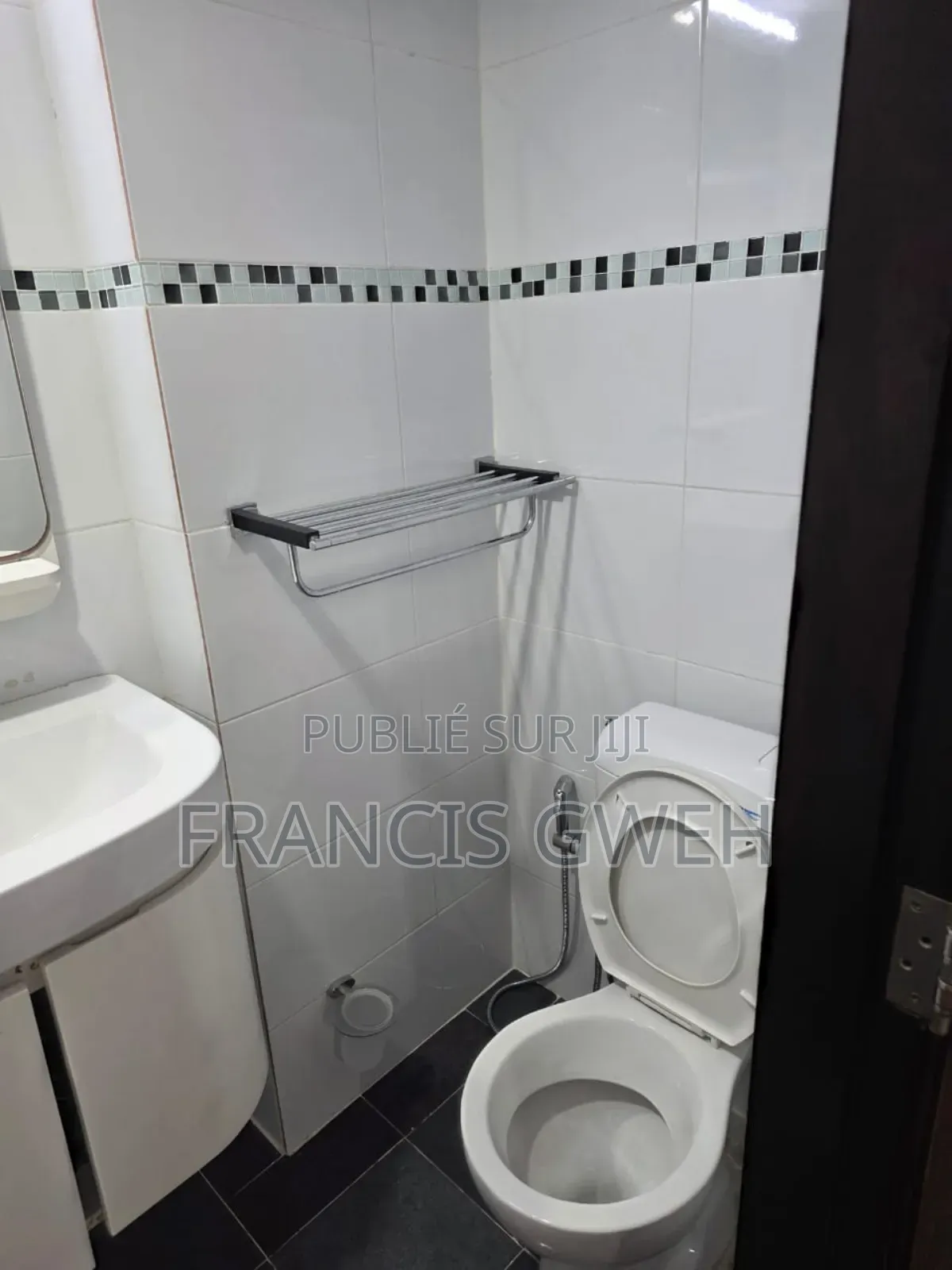 2chbre Appartement dans Francis Gweh, Cocody à Louer