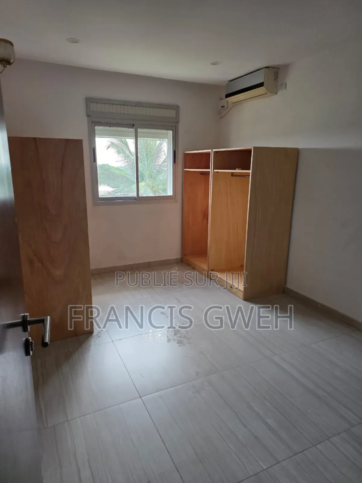 2chbre Appartement dans Francis Gweh, Cocody à Louer