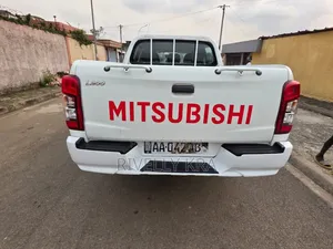 Mitsubishi L200 2023 Blanc