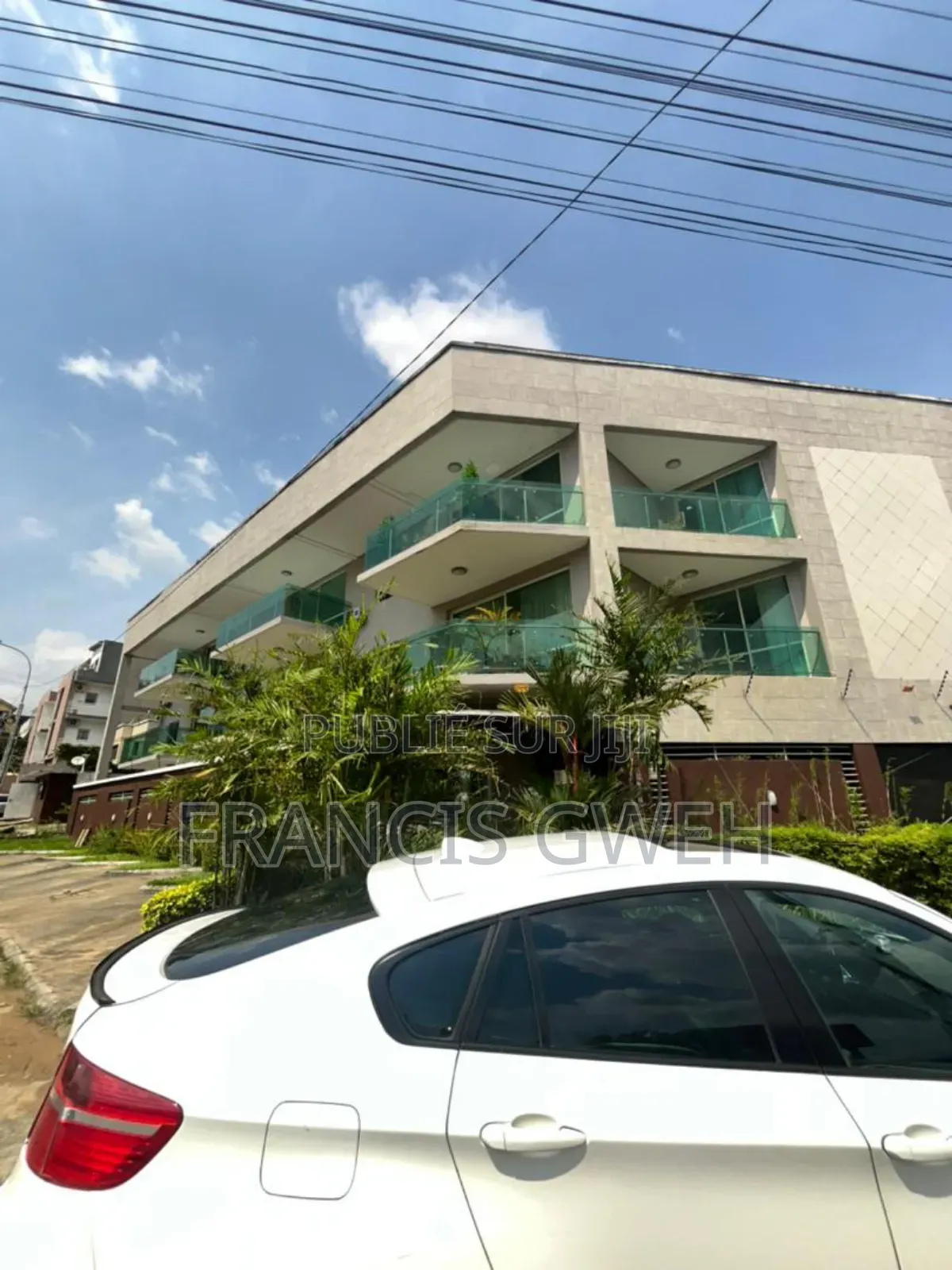 2chbre Appartement dans Francis Gweh, Cocody à Louer