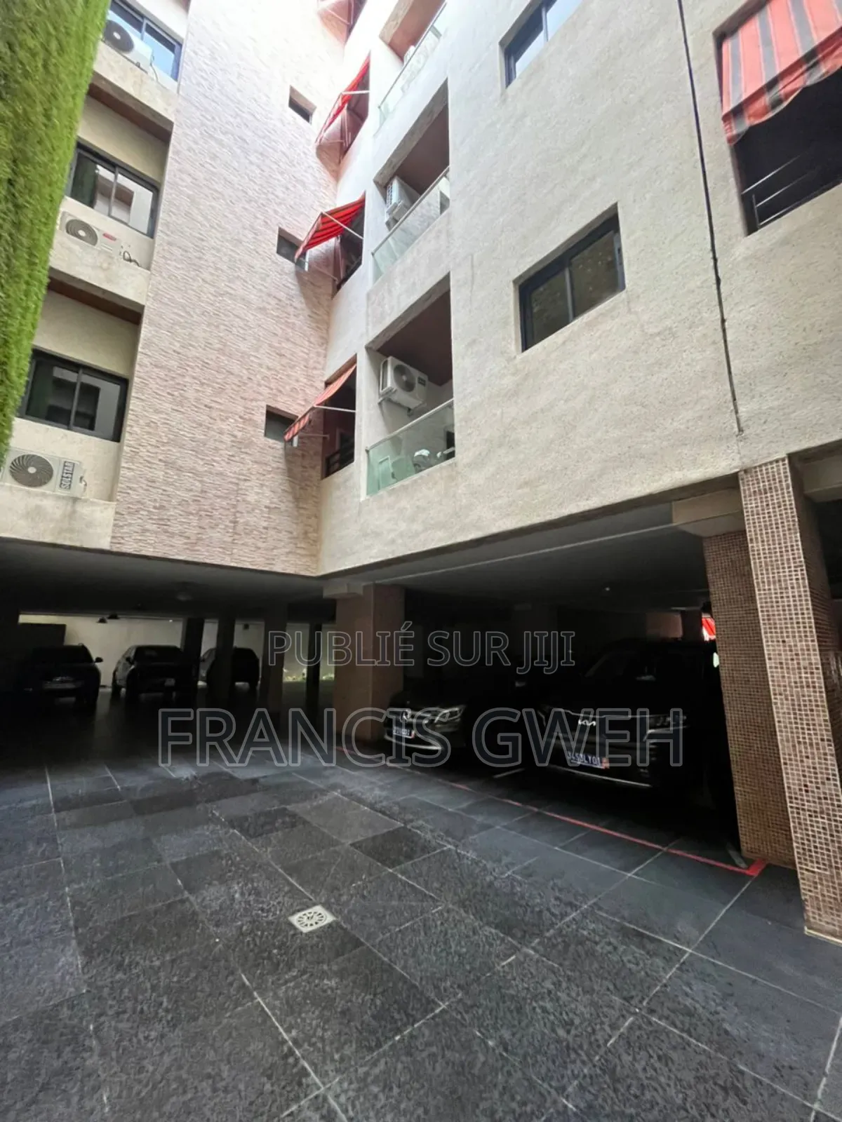 2chbre Appartement dans Francis Gweh, Cocody à Louer