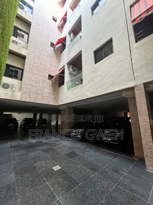 2chbre Appartement dans Francis Gweh, Cocody à Louer
