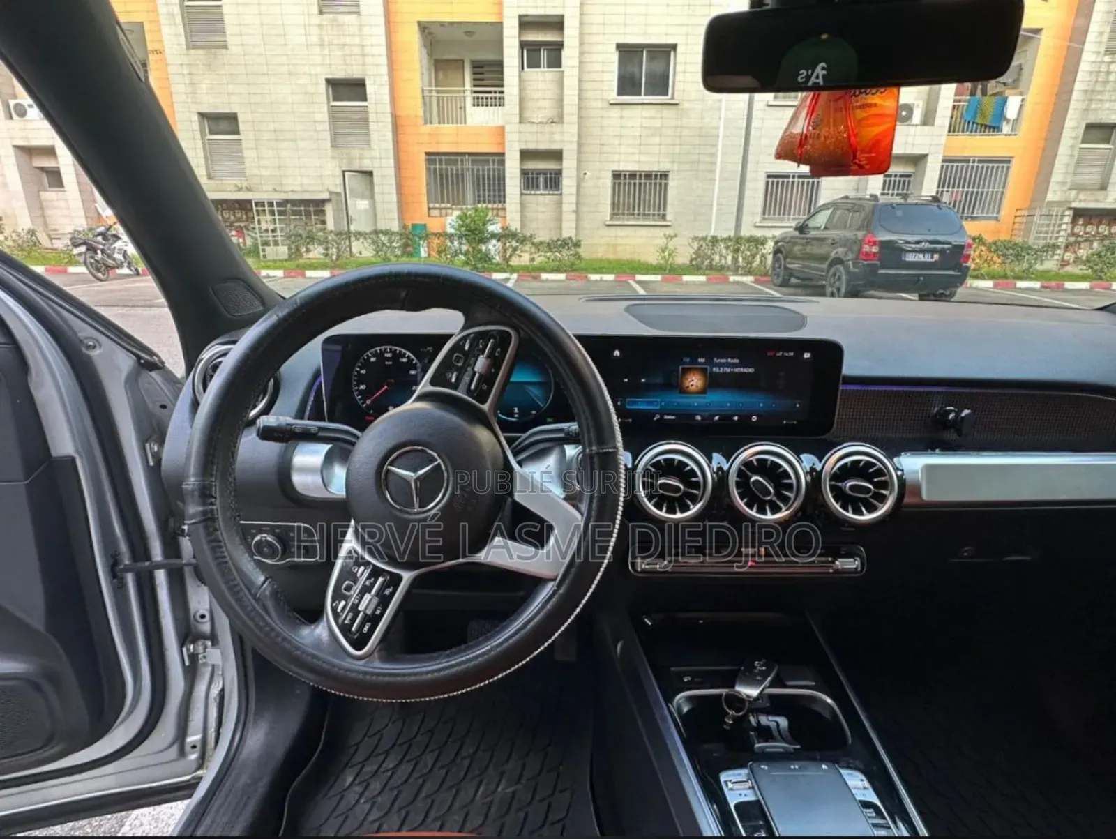 Mercedes-Benz GLB-Class 2022 Argenté