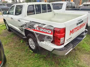 New Mitsubishi L200 2025 Blanc