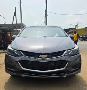 Chevrolet Cruze LT Auto 2018 Gris