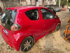Toyota Aygo 1.0 3-Door 2008 Rouge