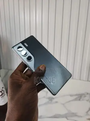 New Tecno Camon 40 256 GB Gris