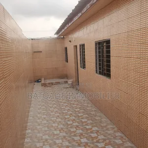 2chbre Appartement dans Batoadê Immobilier, Songon à Louer