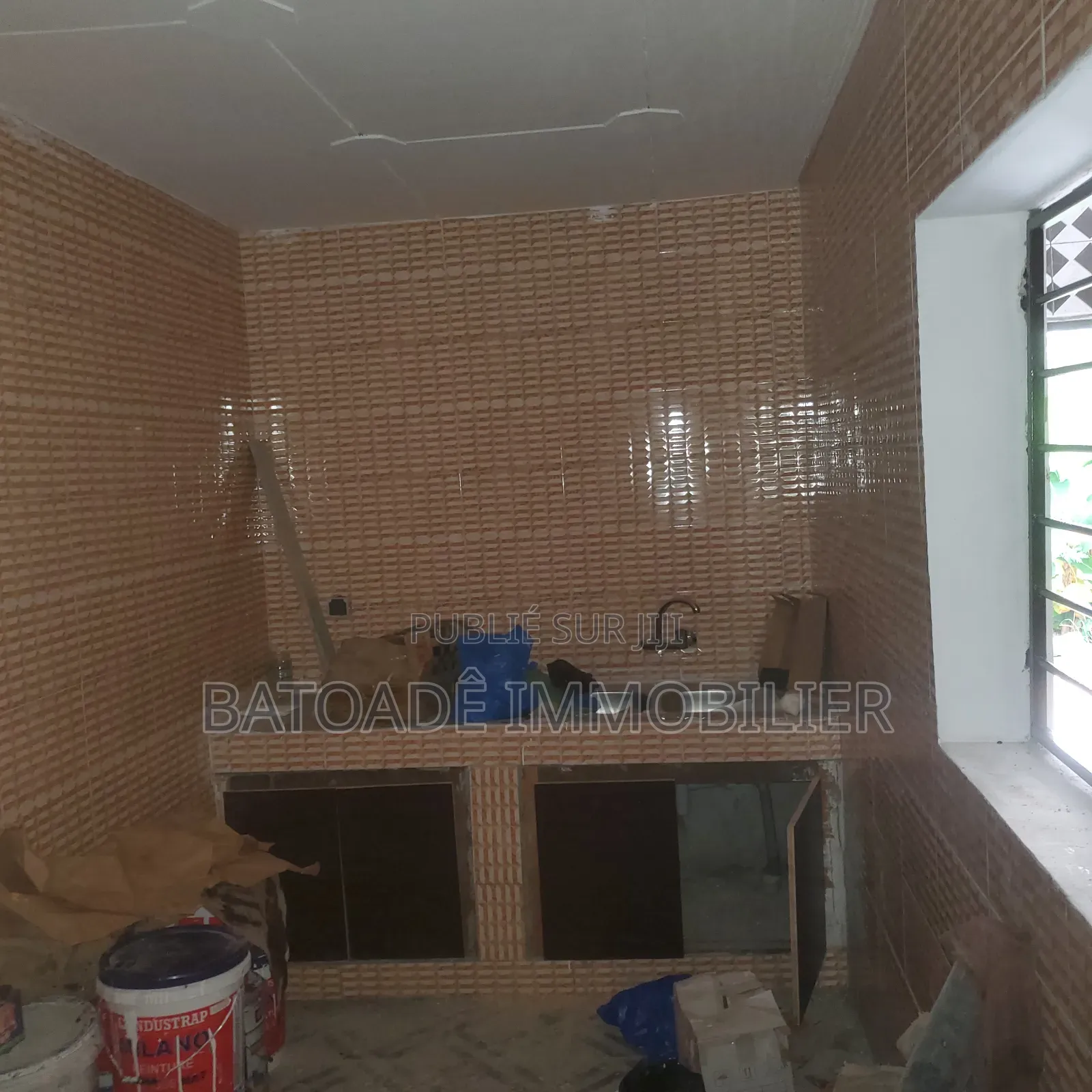 2chbre Appartement dans Batoadê Immobilier, Songon à Louer