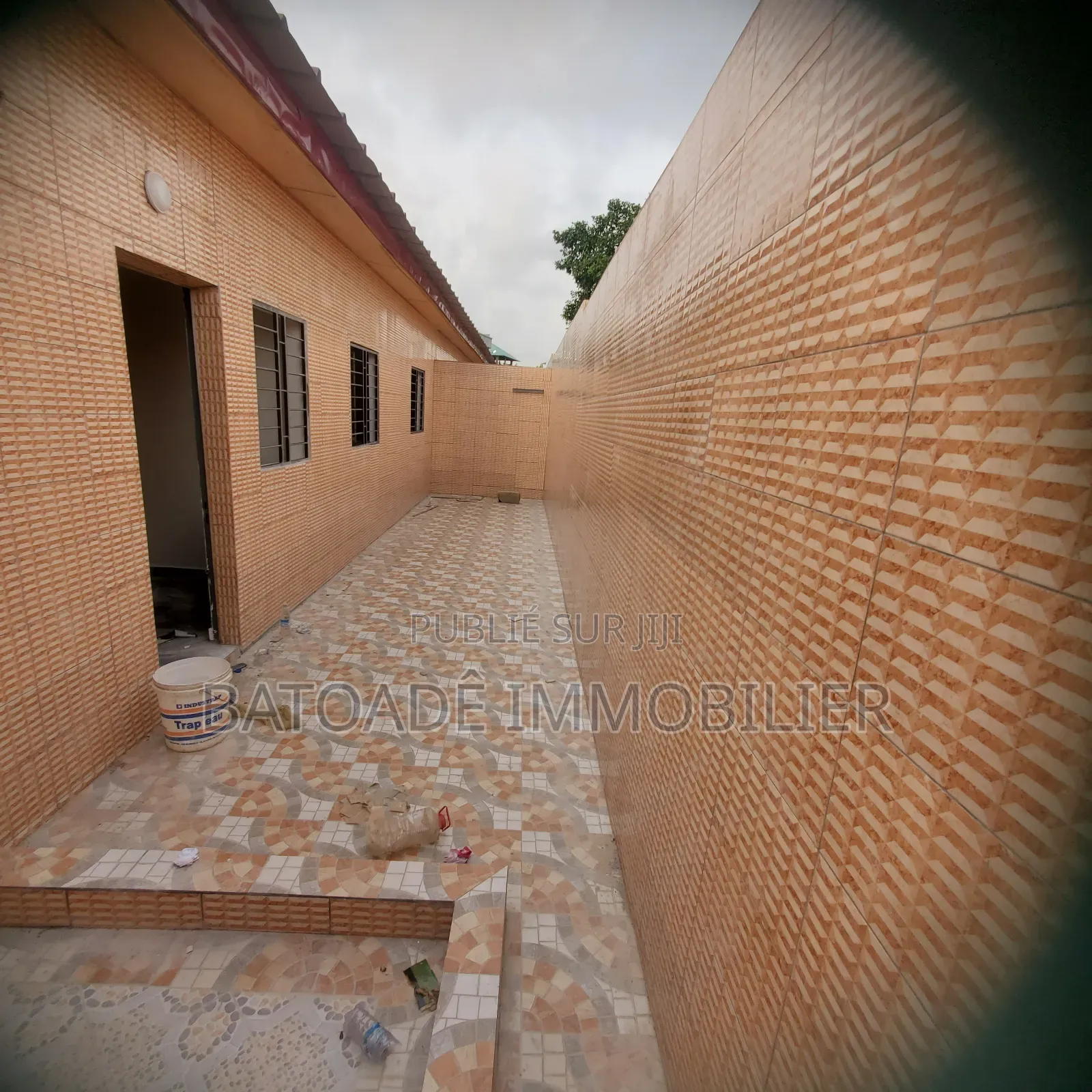 2chbre Appartement dans Batoadê Immobilier, Songon à Louer