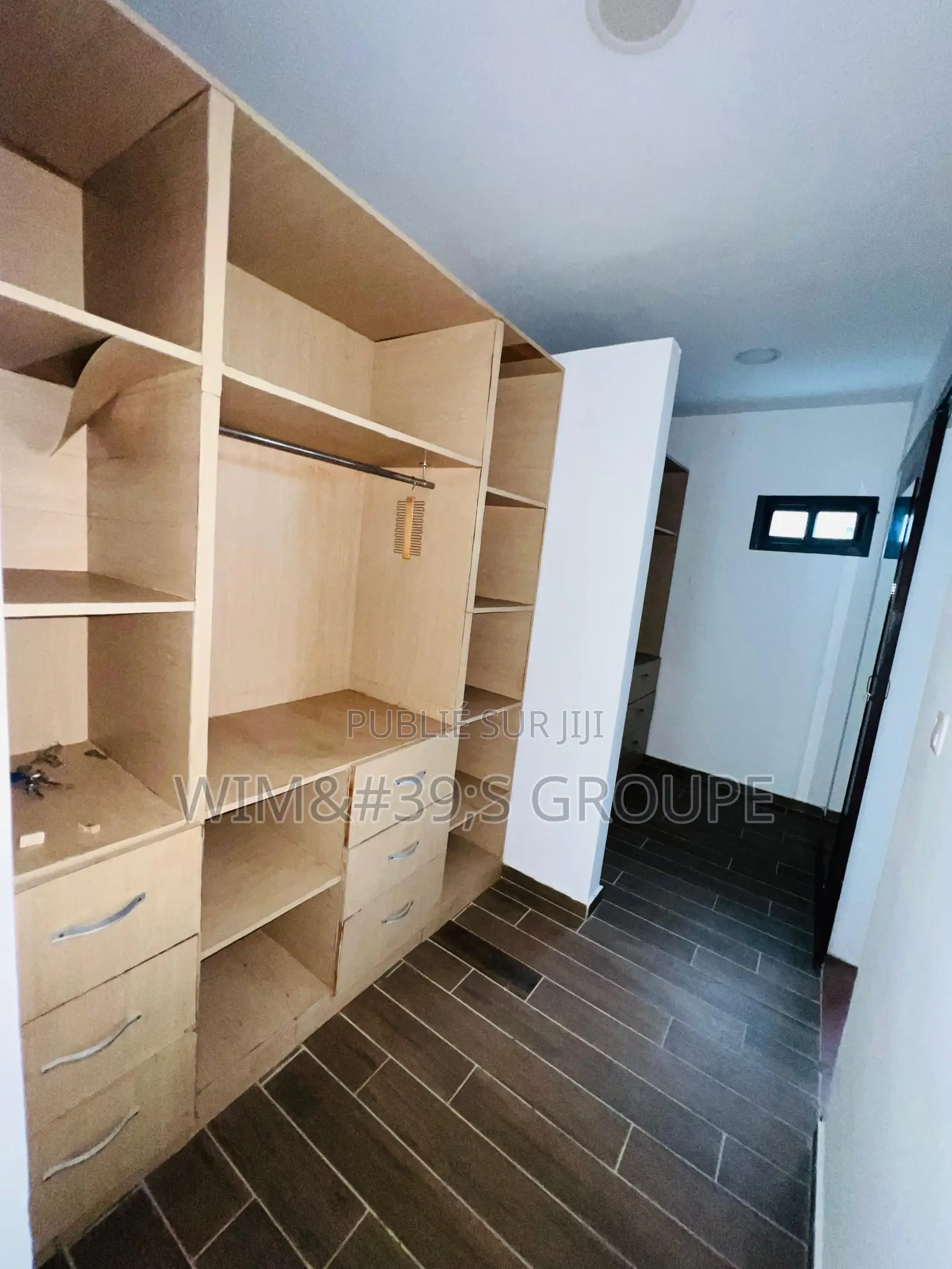 7chbre Duplex dans Cocody à Vendre