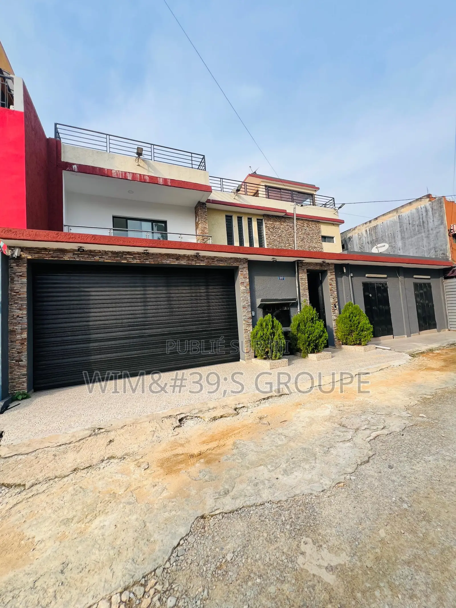 7chbre Duplex dans Cocody à Vendre