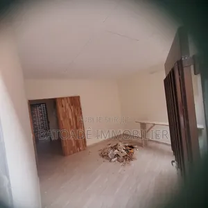 1chbre Appartement dans Batoadê Immobilier, Songon à Louer