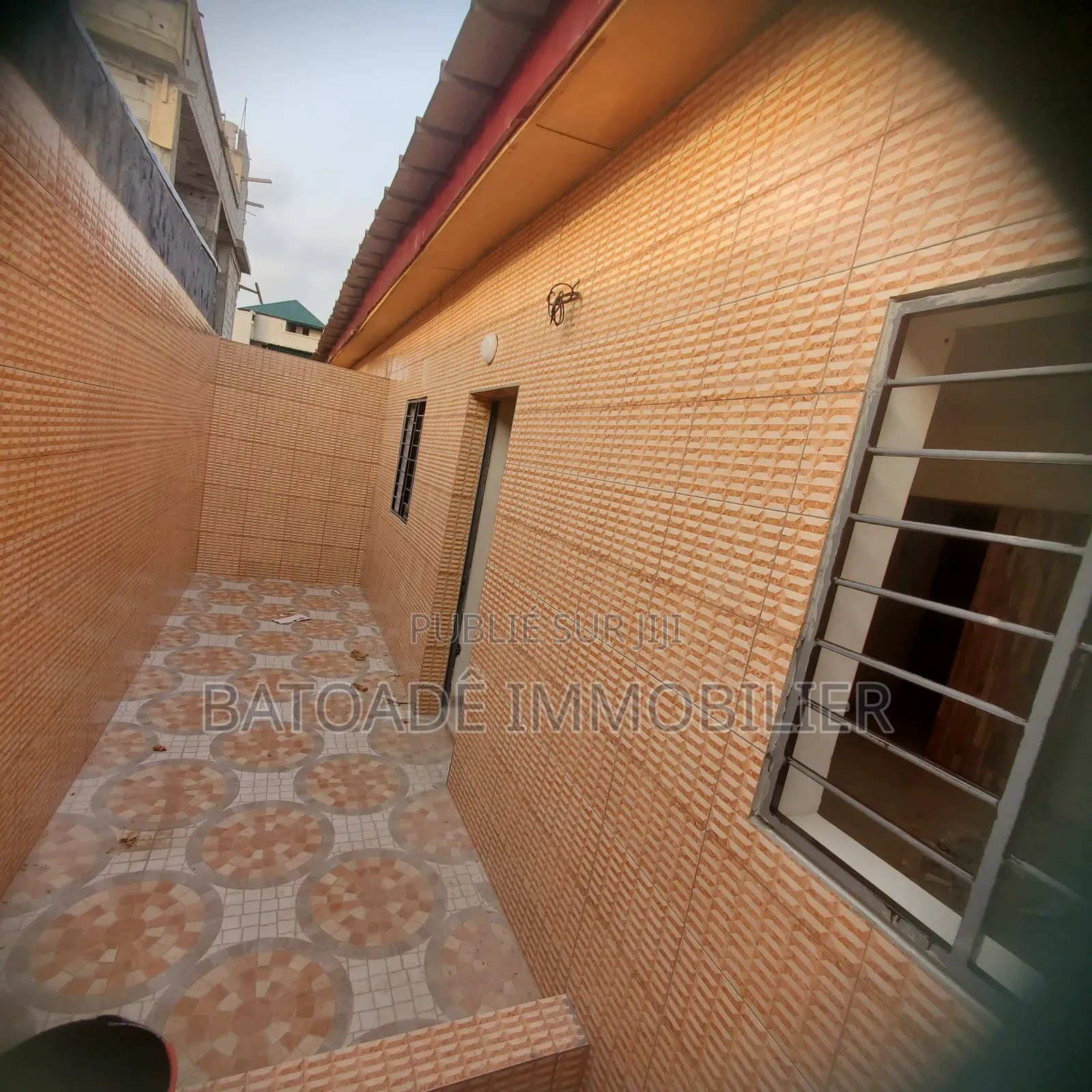 1chbre Appartement dans Batoadê Immobilier, Songon à Louer