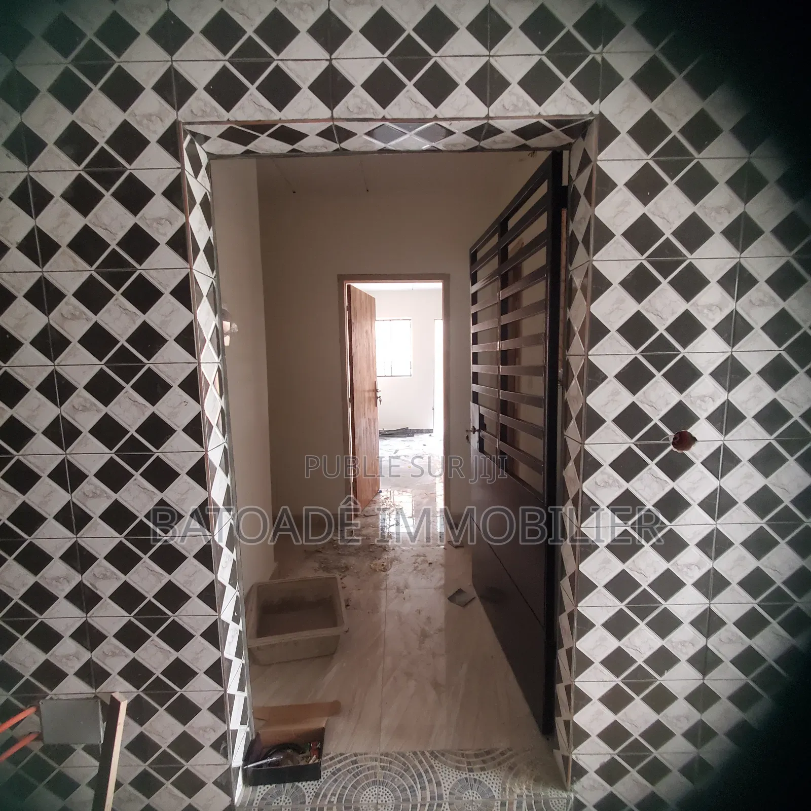 1chbre Appartement dans Batoadê Immobilier, Songon à Louer