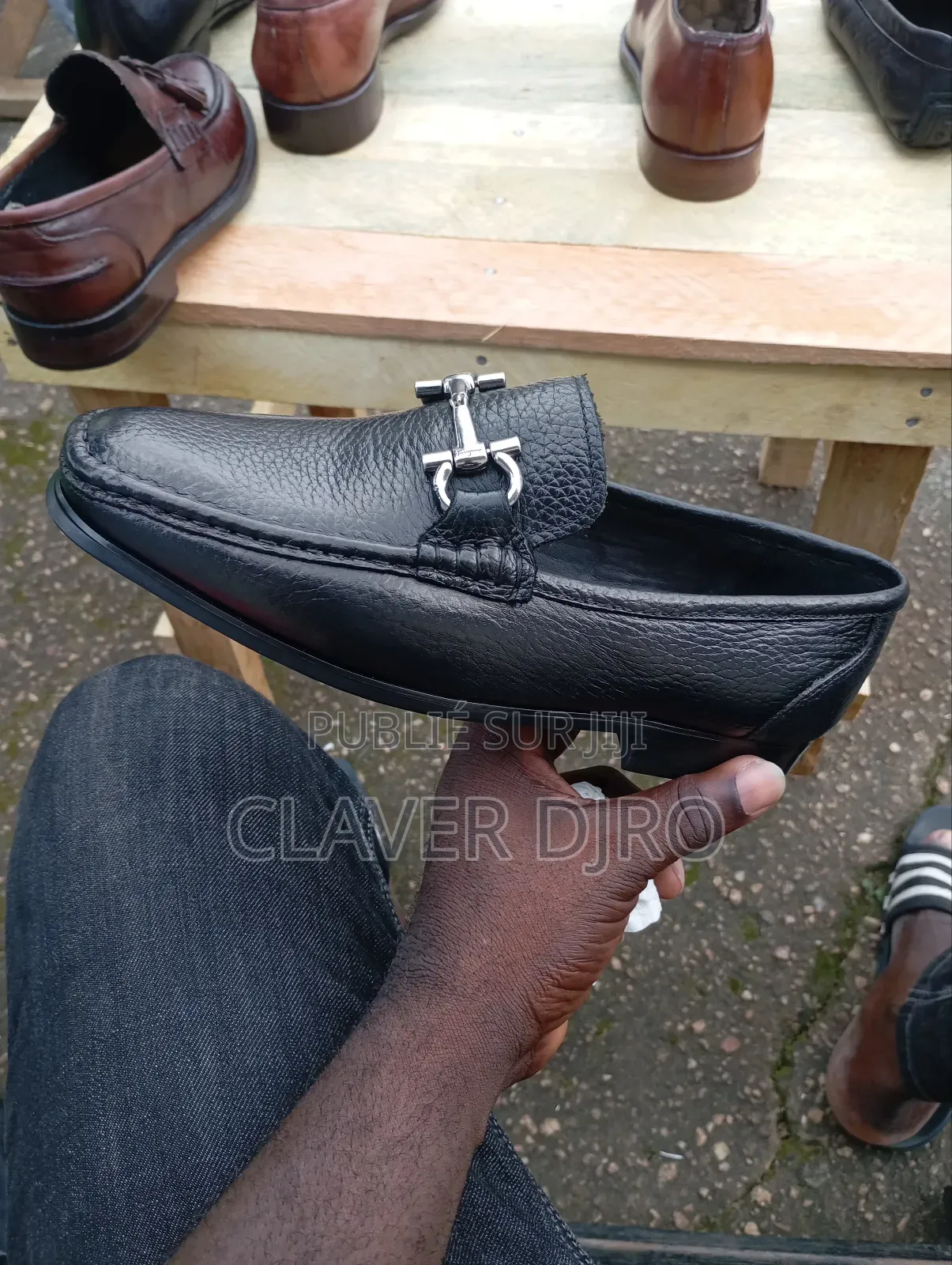 Je Vends Les Chaussures Friperie Homme Premier Choix