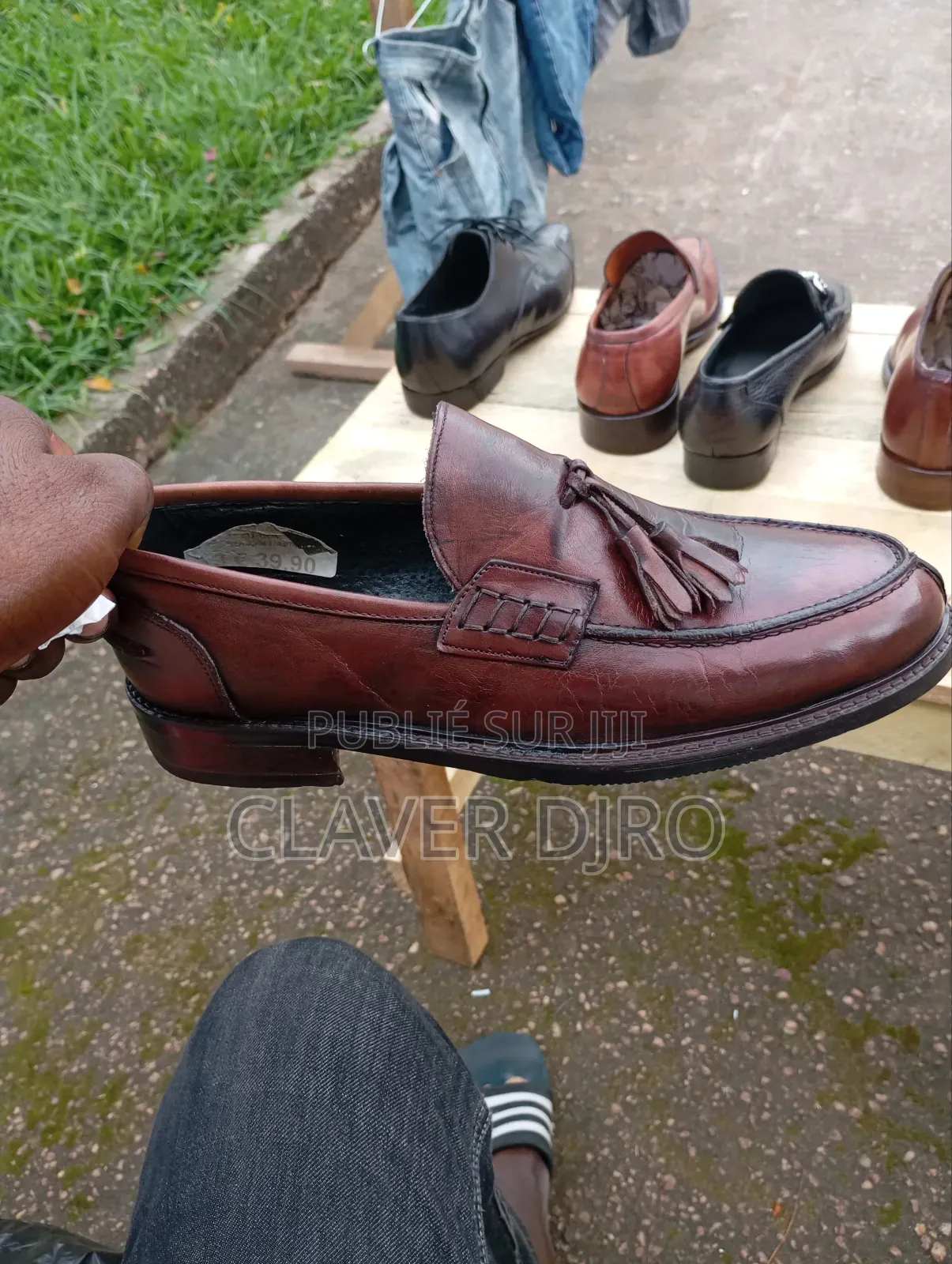 Je Vends Les Chaussures Friperie Homme Premier Choix