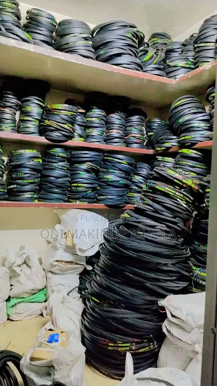 Courroie Qu’Il Vous Faut Est Disponible