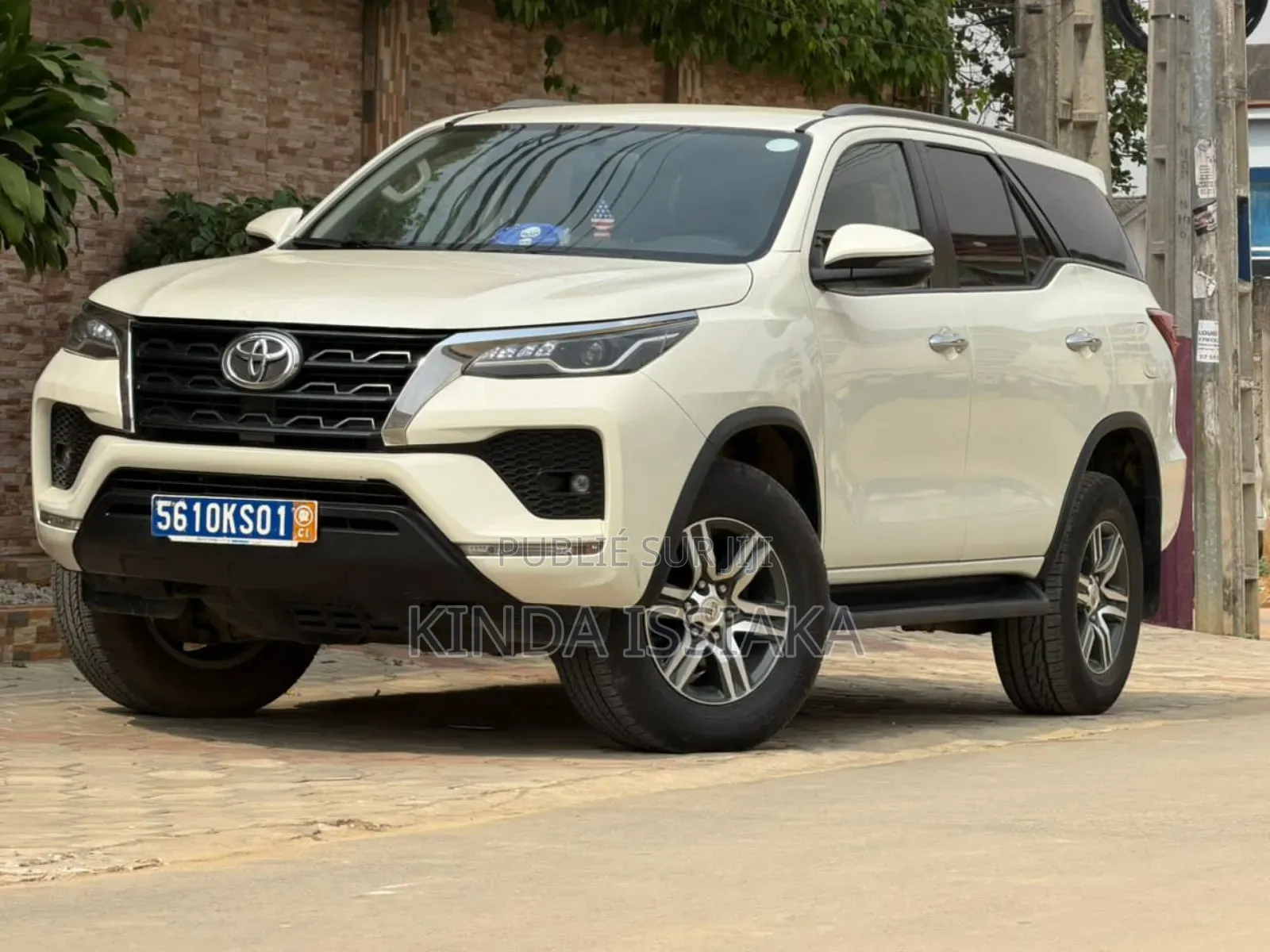Toyota Fortuner 2021 Blanc cassé