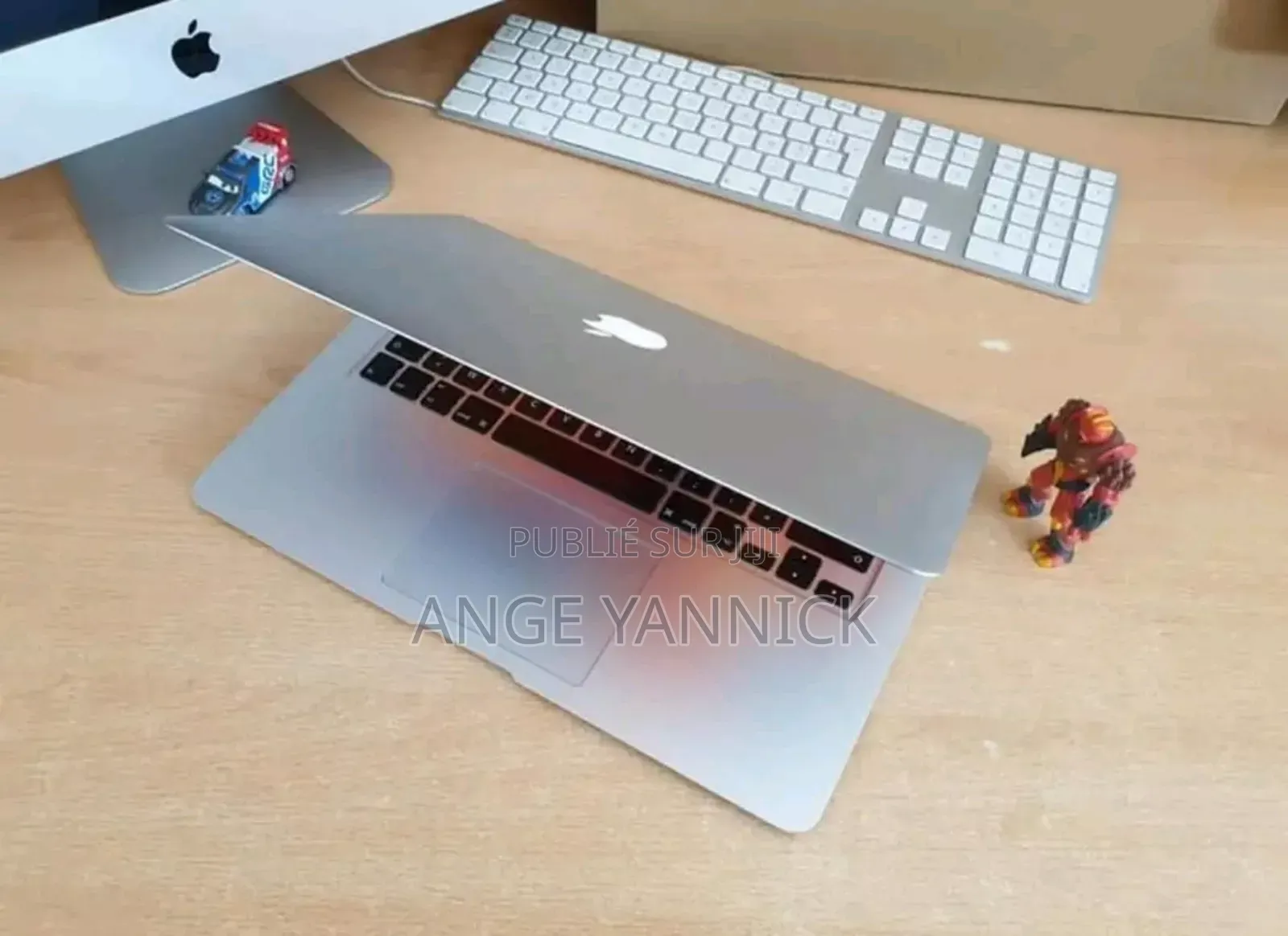 New Apple MacBook Air 2017 8GB Intel Core I5 SSD 128GB