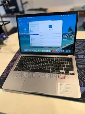 New Apple MacBook Pro 2020 32GB Intel Core I9 SSD 512GB