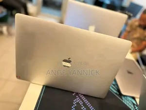 New Apple MacBook Pro 2019 32GB Intel Core I9 SSD 512GB