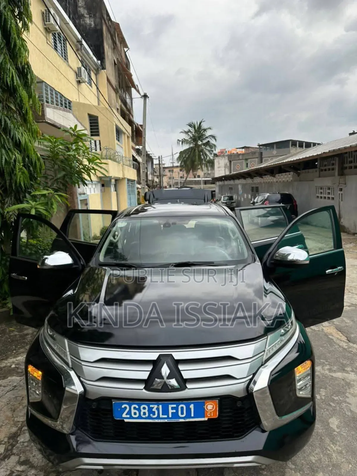 Mitsubishi Montero Sport 2022 Black