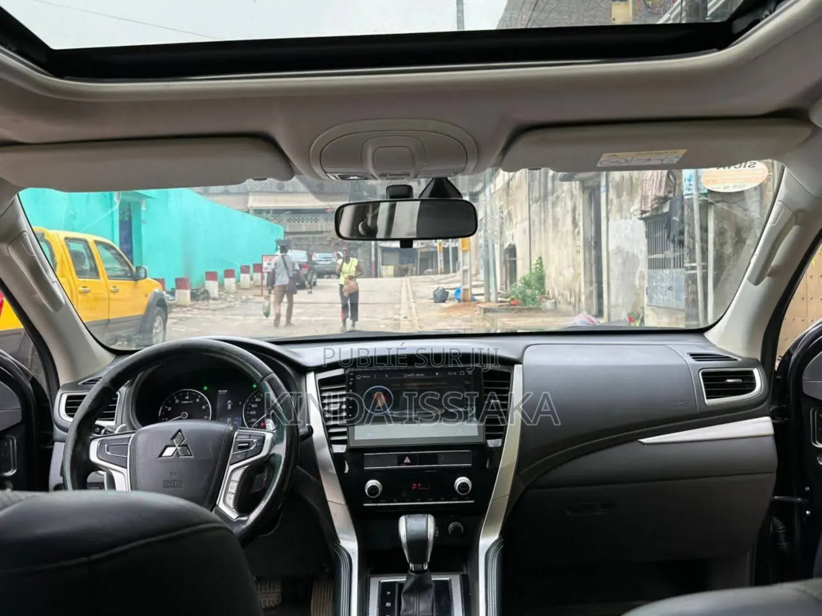 Mitsubishi Montero Sport 2022 Black