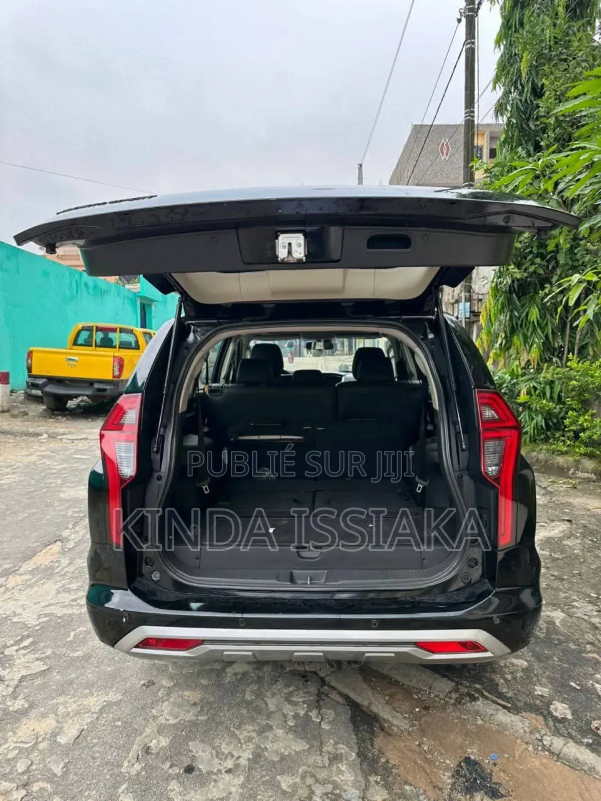 Mitsubishi Montero Sport 2022 Black