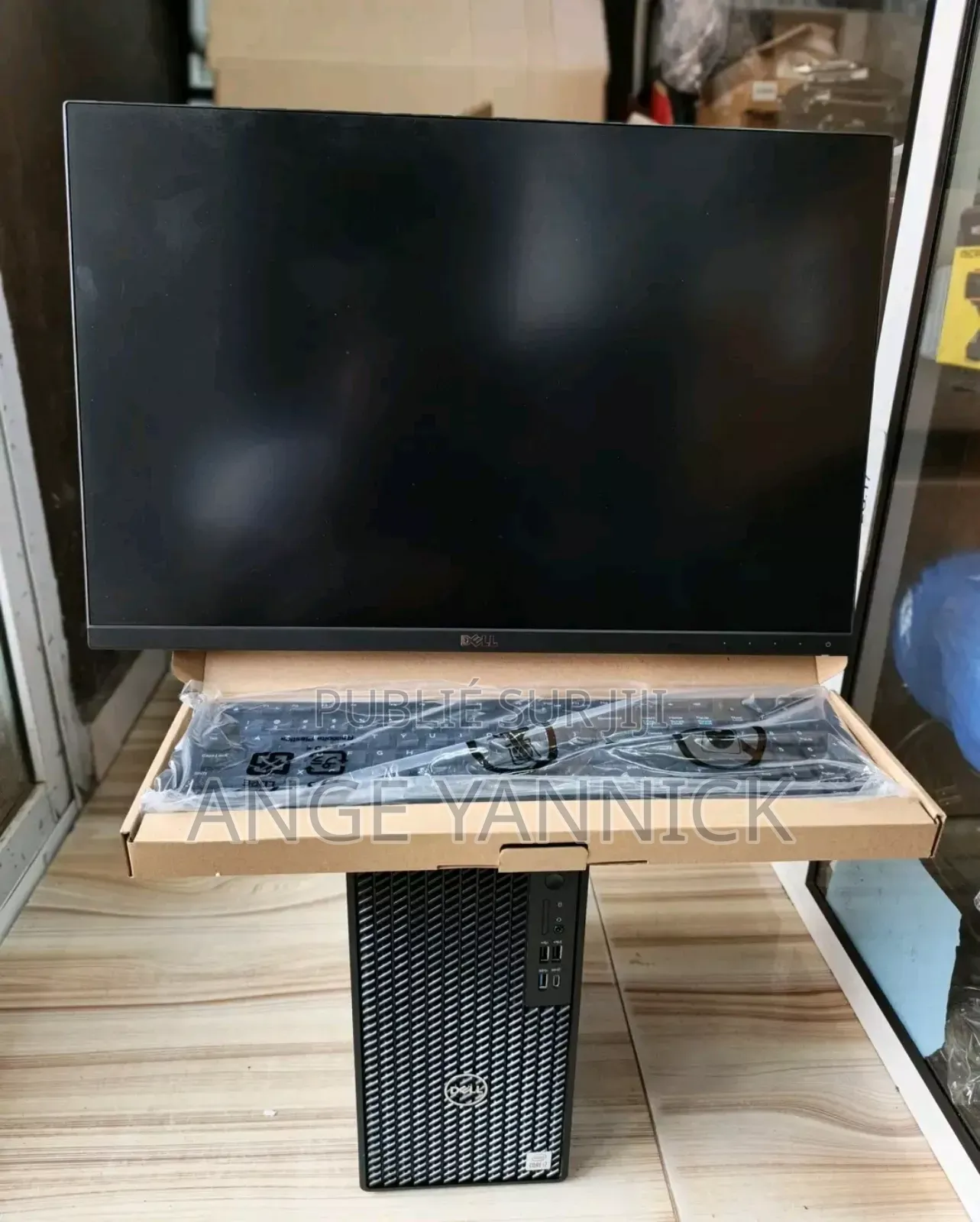 New Ordinateur De Bureau Dell 16GB Intel Core I5 SSD 512GB