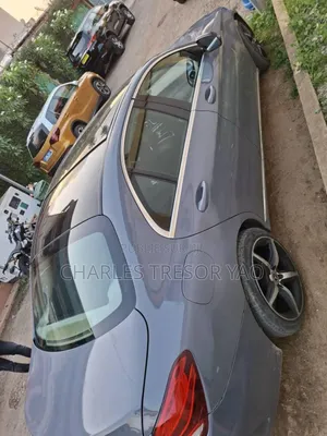 Mercedes-Benz C300 Base 4Matic Coupe AWD (2.0L 4cyl 7A) 2017 Blue