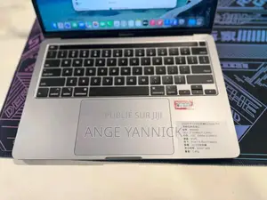 New Apple MacBook Pro 2020 32GB Intel Core I9 SSD 512GB