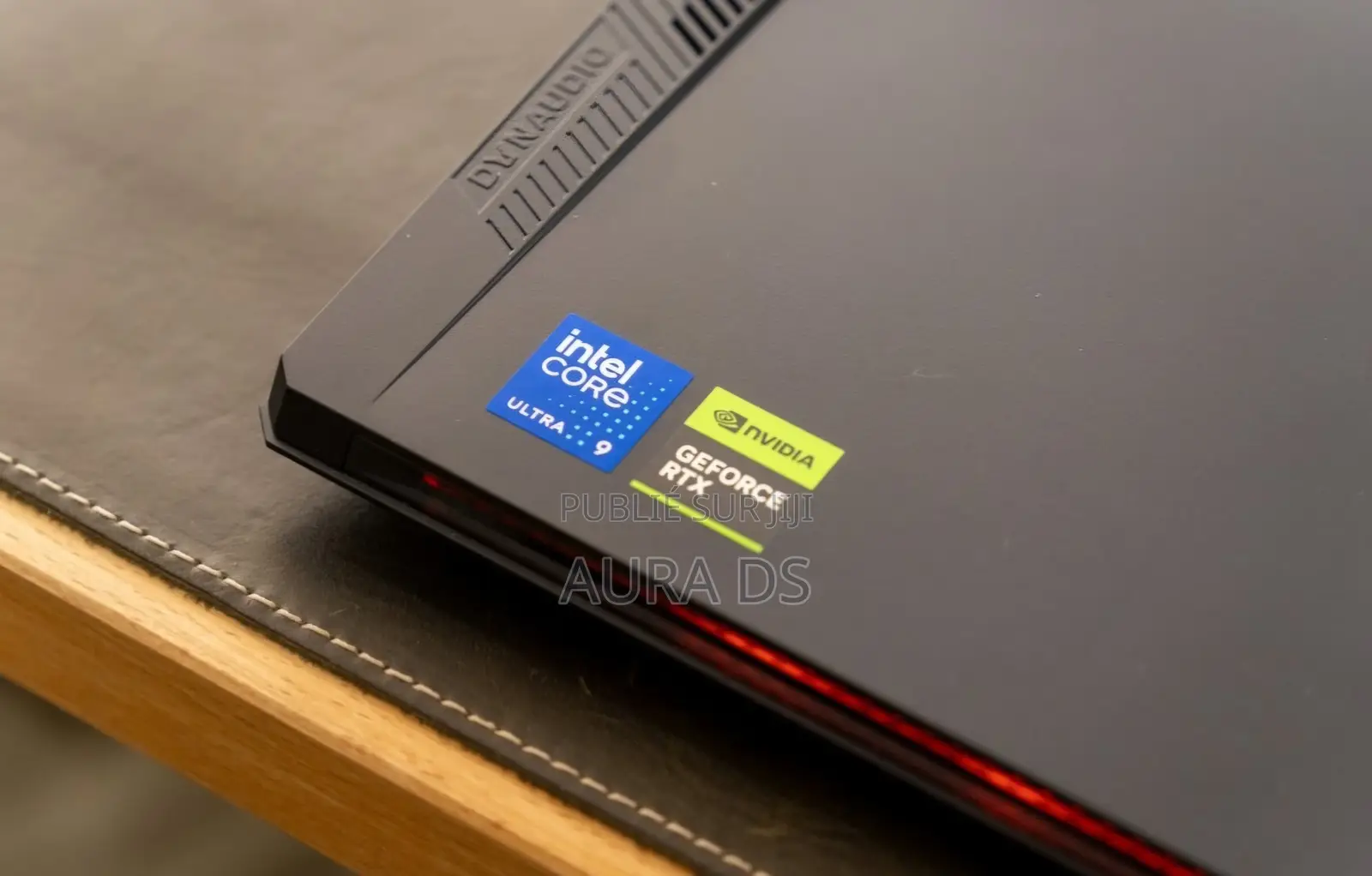 Neuf MSI Raider GE78HX 64GB Intel Core Ultra 9 SSD 4T