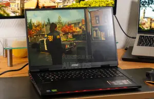 Neuf MSI Raider GE78HX 64GB Intel Core Ultra 9 SSD 4T