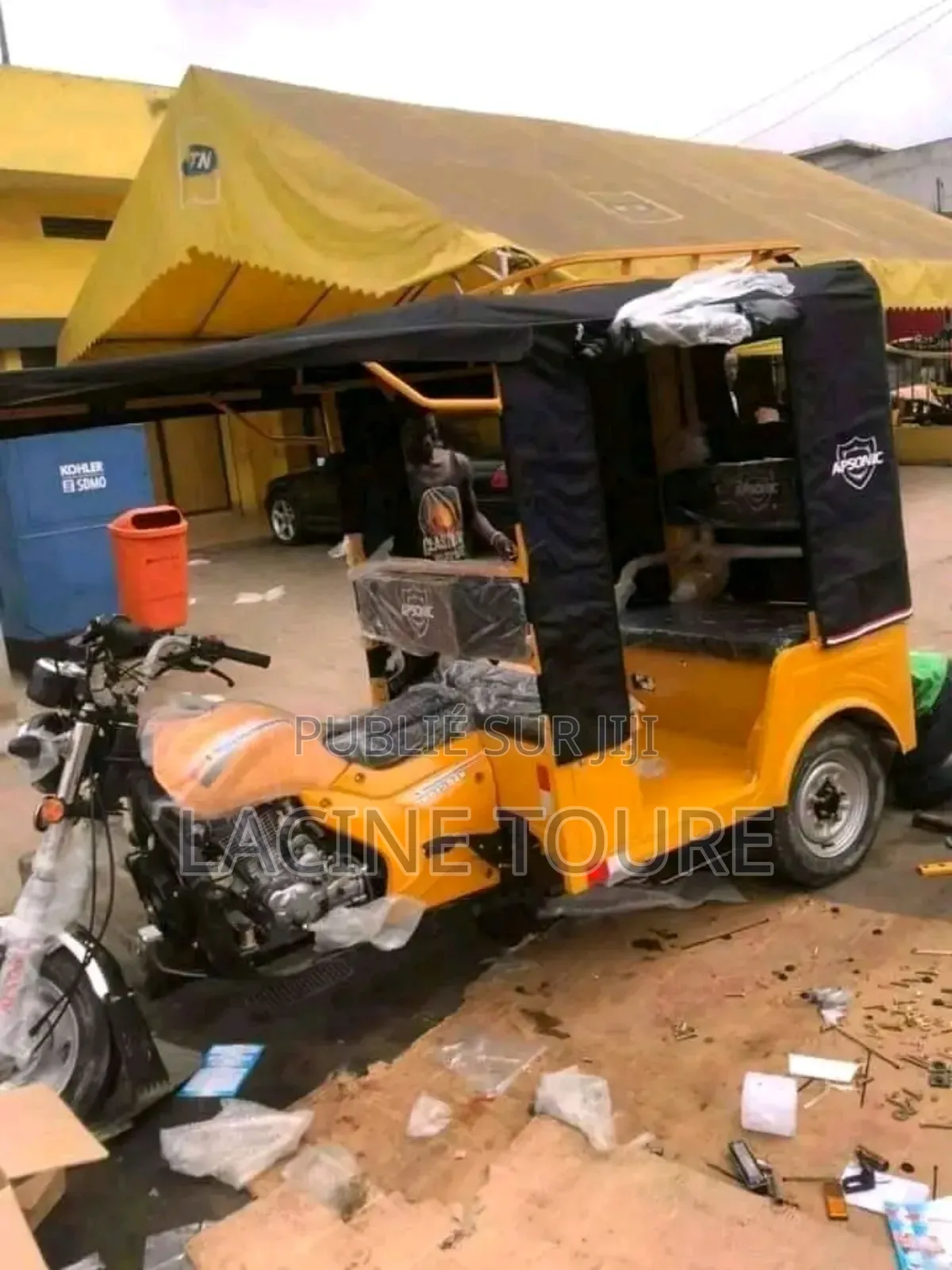 Neuf Motorcycle 2024