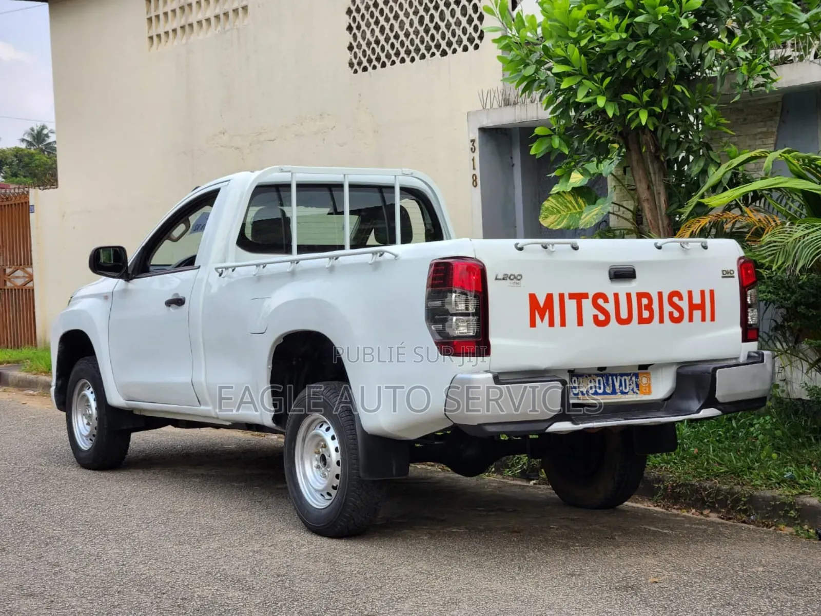 Mitsubishi L200 Club Cab 2.4 154hp 4WD 2020 Blanc