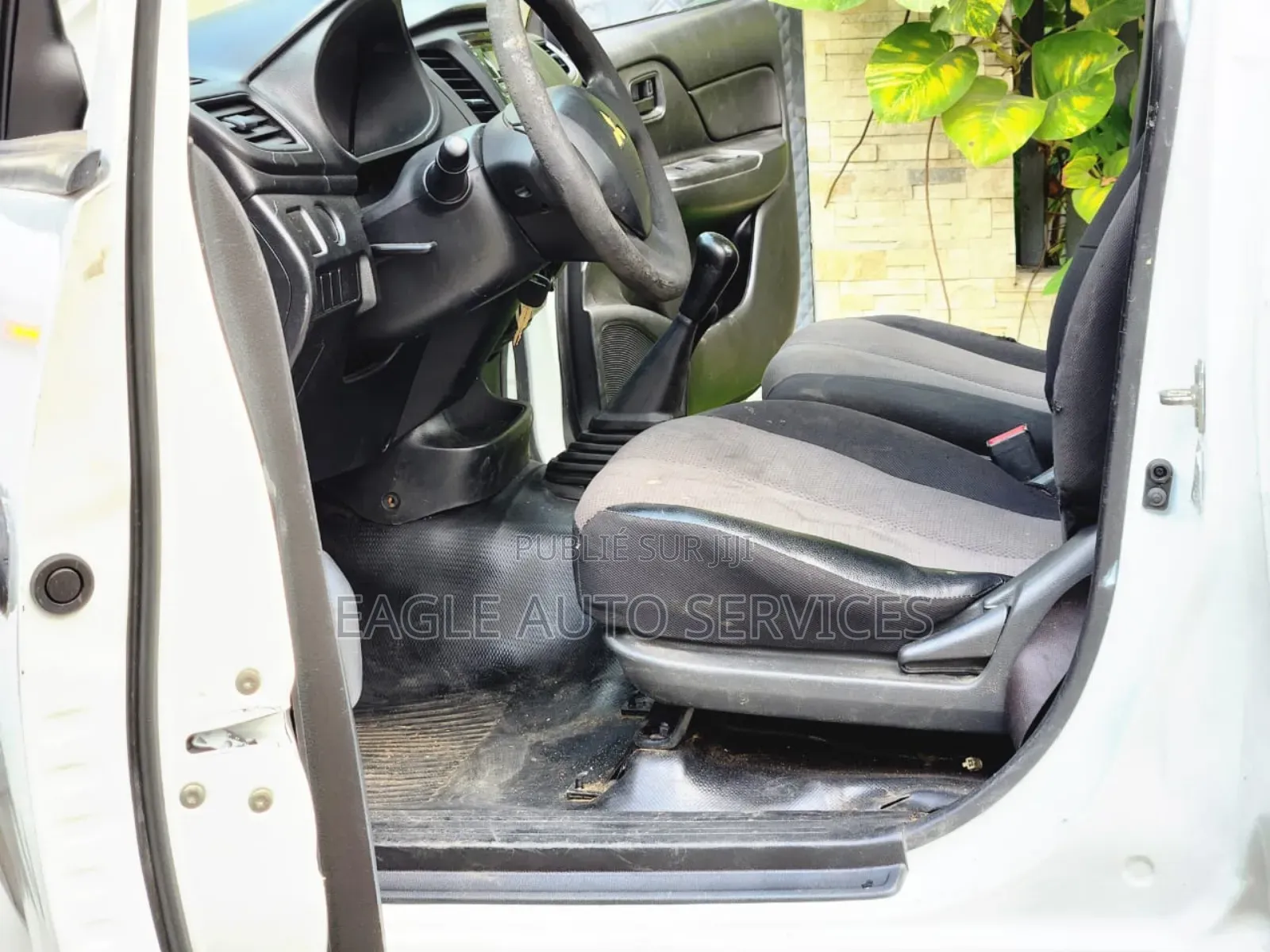 Mitsubishi L200 Club Cab 2.4 154hp 4WD 2020 Blanc