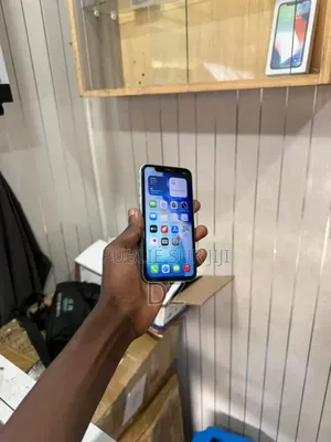 Apple iPhone 11 64 GB Blue